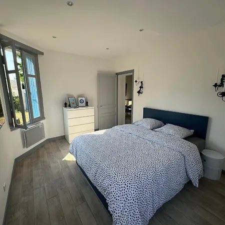 Myrtille - Maison 6 Personnes Avec Jardin A 100m De La * סן ז'אן דה מון