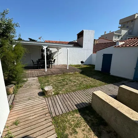 בית נופש Myrtille - Maison 6 Personnes Avec Jardin A 100m De La *