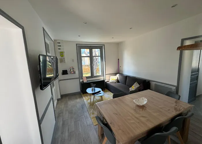 Myrtille - Maison 6 Personnes Avec Jardin A 100m De La * סן ז'אן דה מון