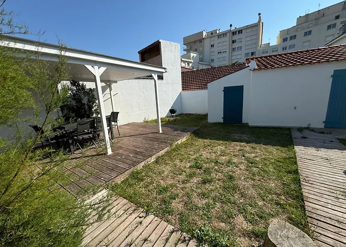 Myrtille - Maison 6 Personnes Avec Jardin A 100m De La