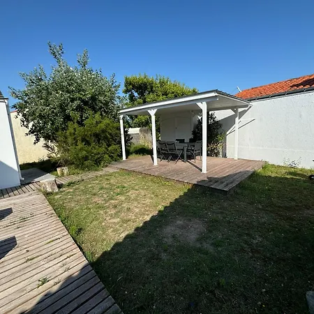 Myrtille - Maison 6 Personnes Avec Jardin A 100m De La Holiday home
