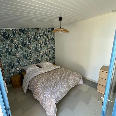 Myrtille - Maison 6 Personnes Avec Jardin A 100m De La